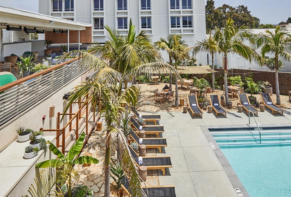 Hotel June Image 40