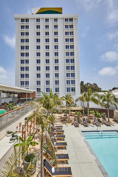 Hotel June image 48
